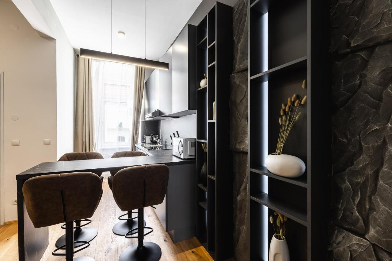 Classy And Elegant Apartments In A Calm Area Viena Exterior foto